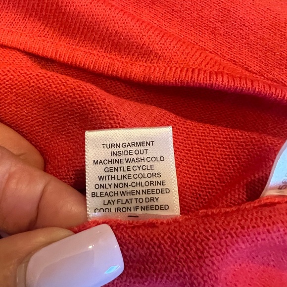 New York & Company Pinky Coral V-neck Hooded Asymmetrical sweater, Size Large - Picture 6 of 8